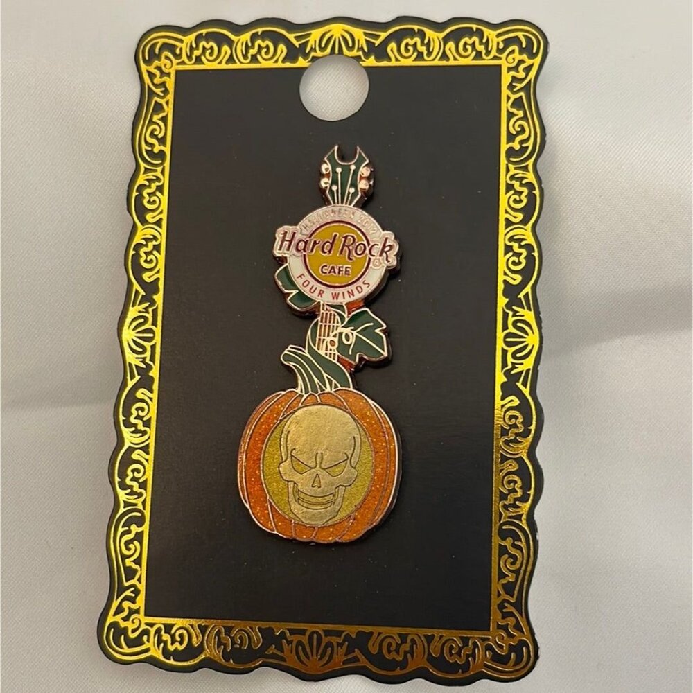 Hard Rock Cafe Pumpkin Skull 2012 Four Winds Michigan Halloween Ltd Ed. Collecto